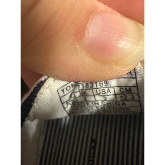 Nwt Tommy Hilfiger Baby Slip On Shoes Sz 3 - Picture 8 of 8